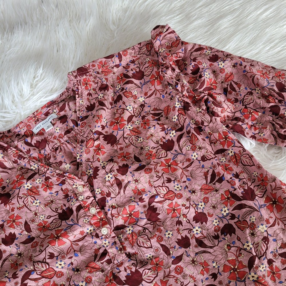 Free Assembly Pink Floral Top Size M